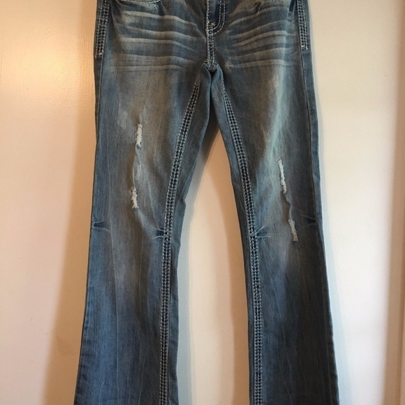 NWT AMETHYST Ripped Distressed Jeans Mid Rise Boot - Picture 2 of 8